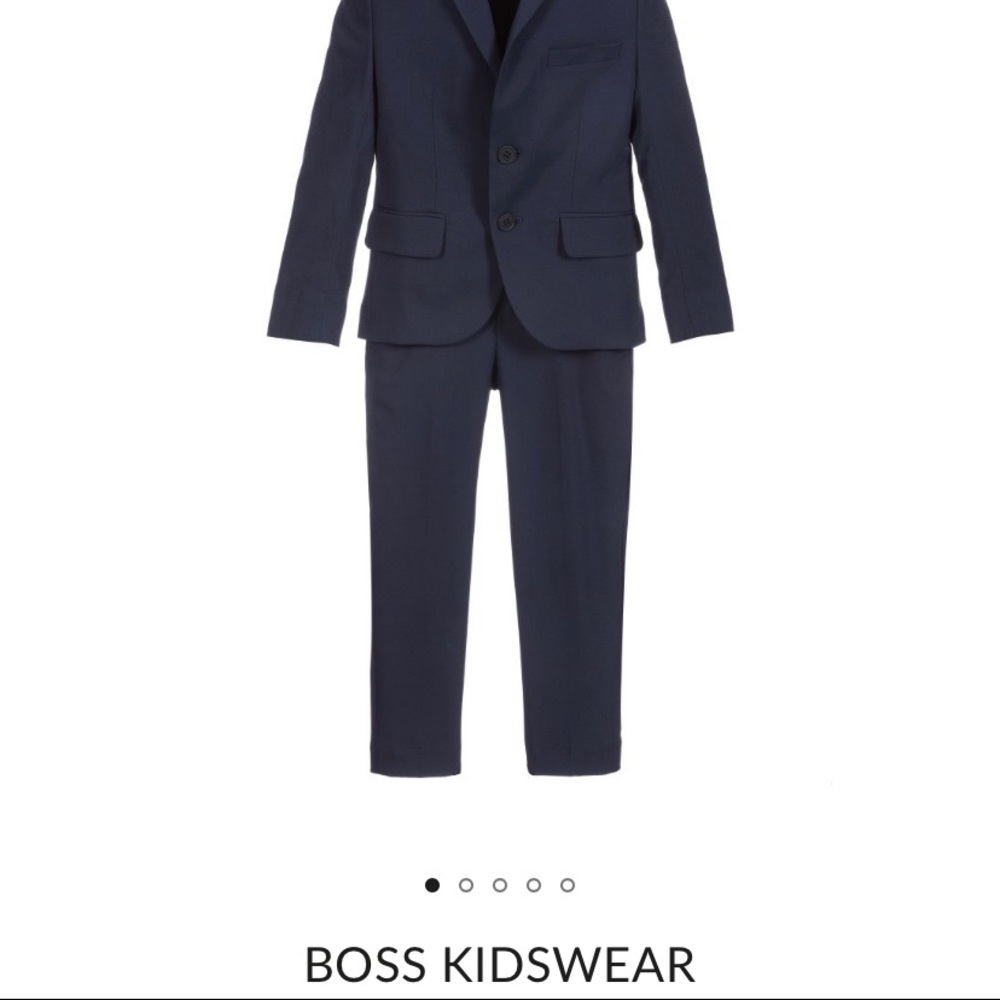 Kids Hugh boss suit bran new never worn 8 years